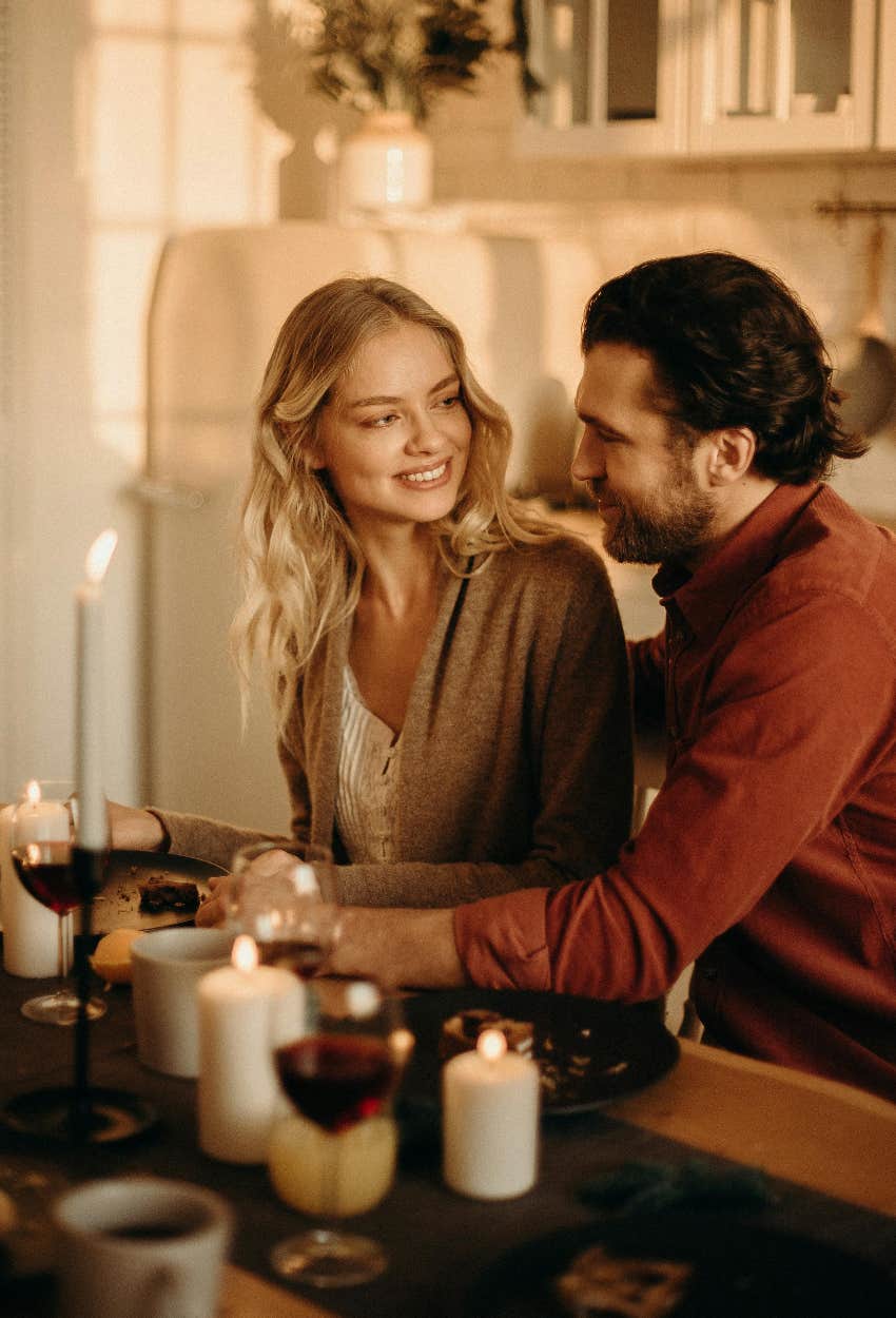 couple on first date
