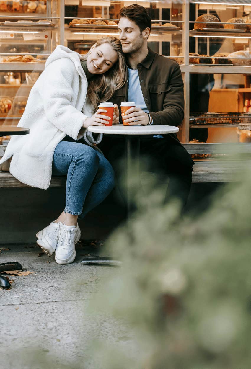 flirting within her comfort zone as a sign for man to kiss her