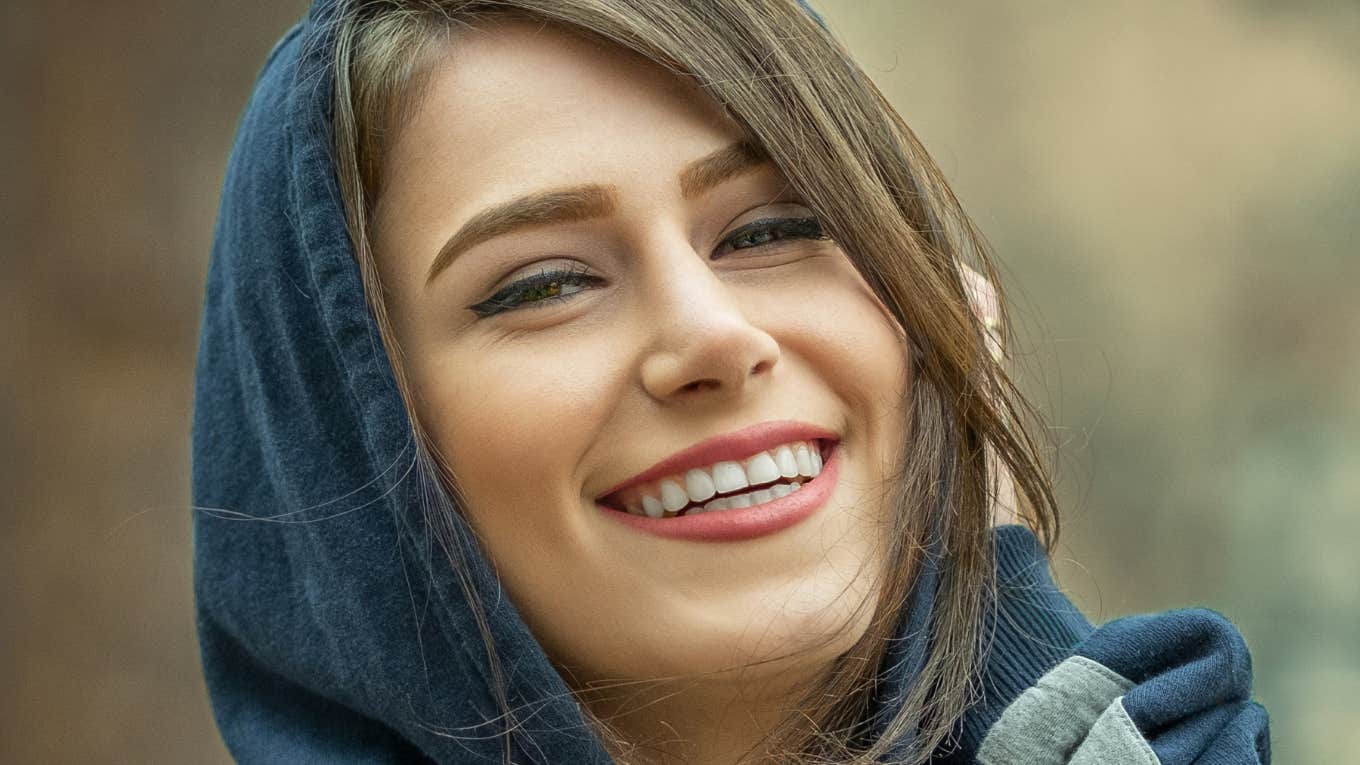 12 Small Habits That Instantly Recharge You When Your Gas Tank Is On Empty Woman recharges.