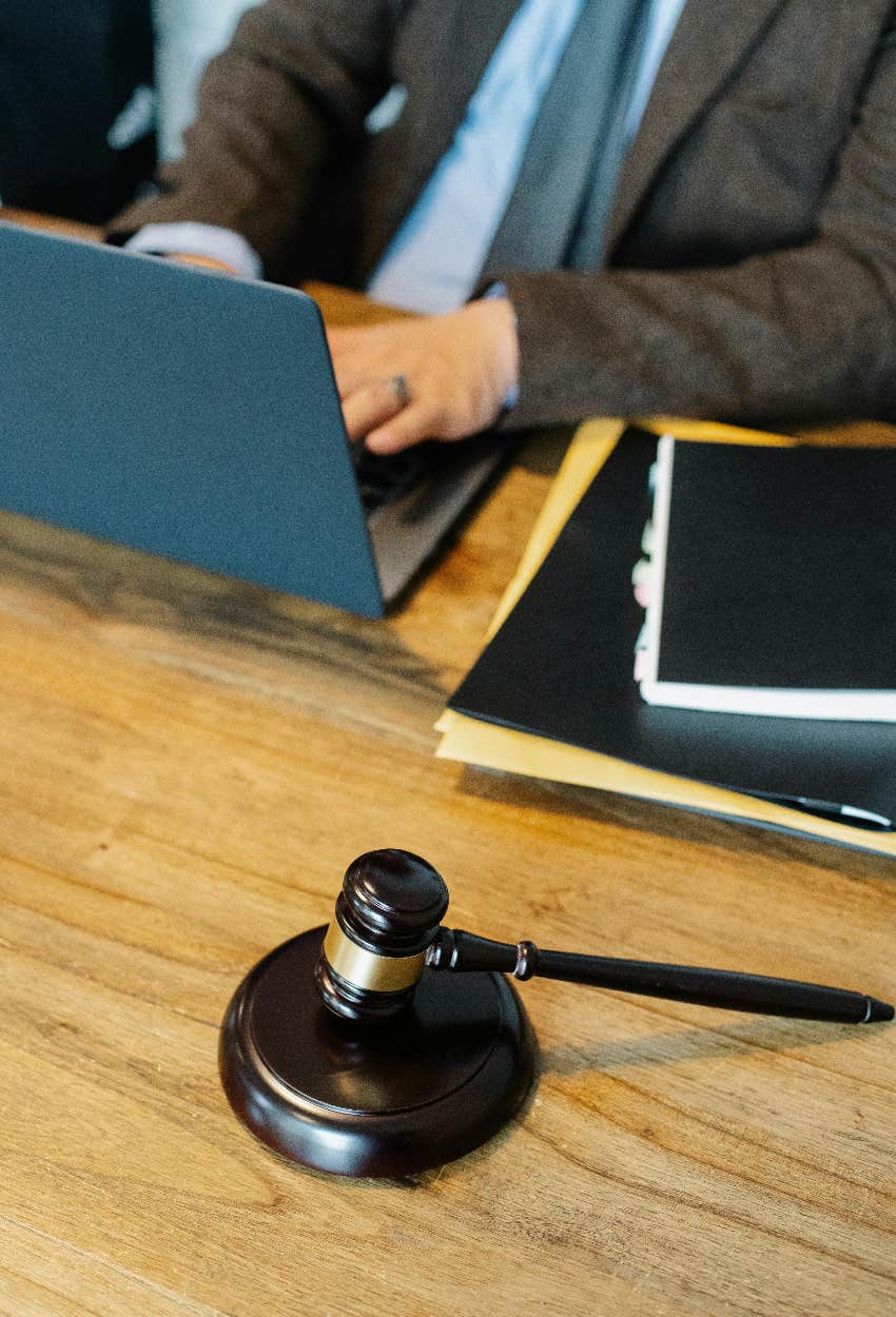 real estate lawyer