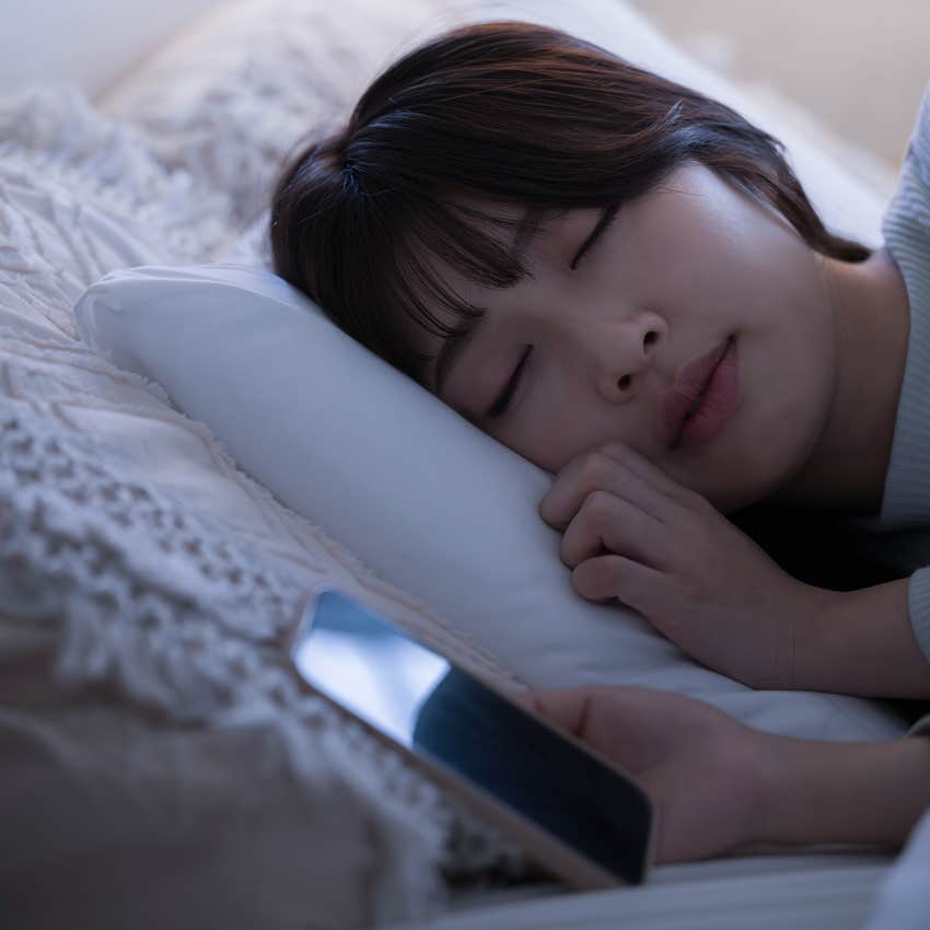 woman with a social media addiction leaving texts unread