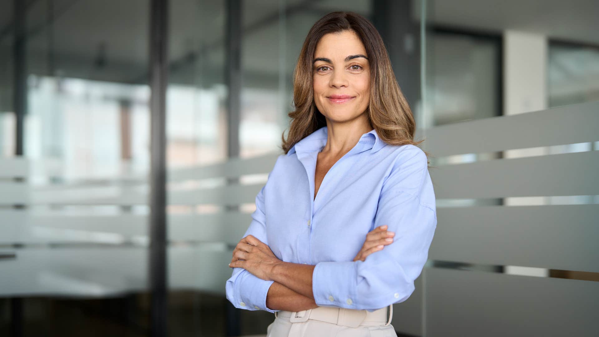 woman who is living the life we all dream about by not making life complicated