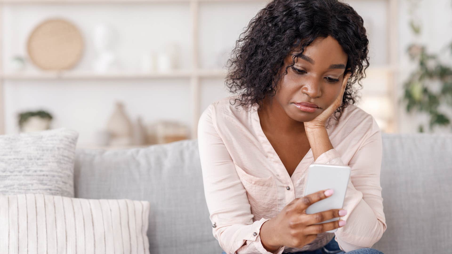 phrases deeply insecure people say on a regular basis ‘I’m pretty sure they don’t like me’