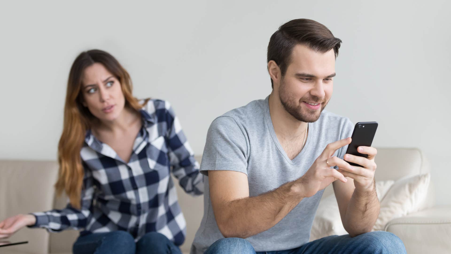 woman wondering if man likes her