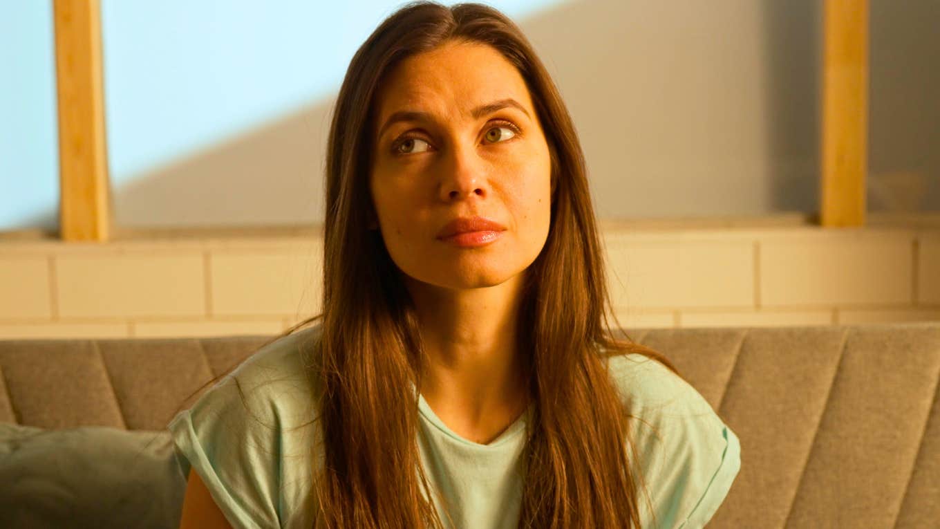 Quiet Behaviors Of A Woman Who Is Lonely Later In Life That Are Obvious To Everyone But Her Quiet Behaviors Of A Woman Who Is Lonely Later In Life That Are Obvious To Everyone But Her