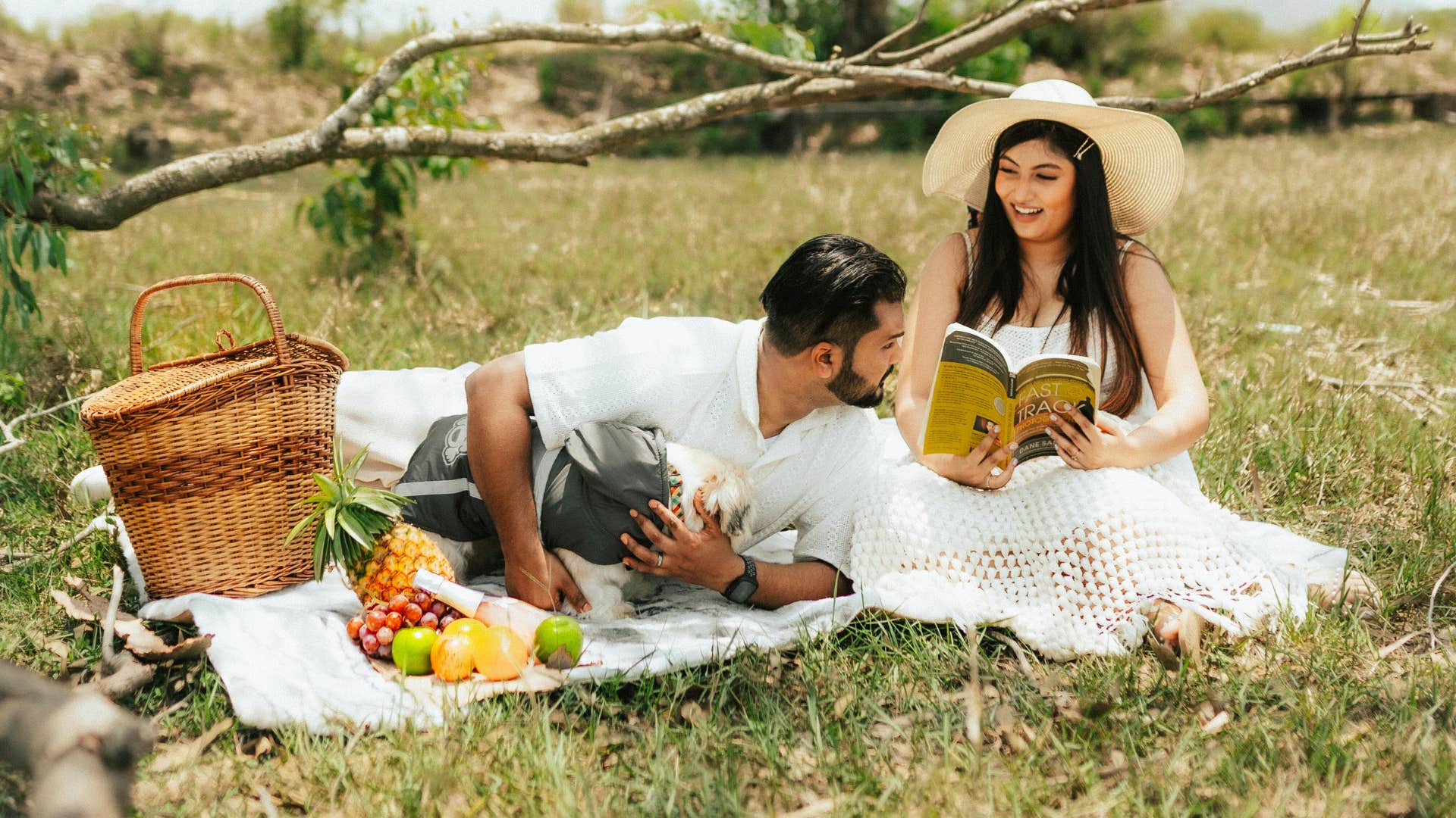rare and magical things that happen when you're in the right relationship it feels like home