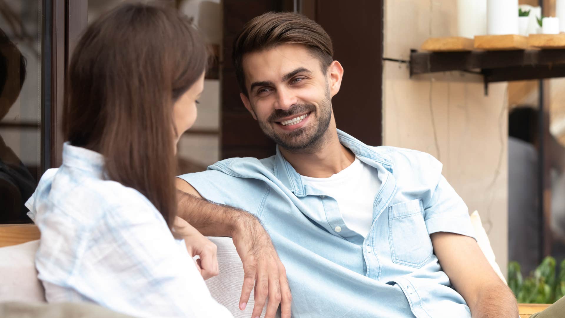 Good listener makes woman swoon