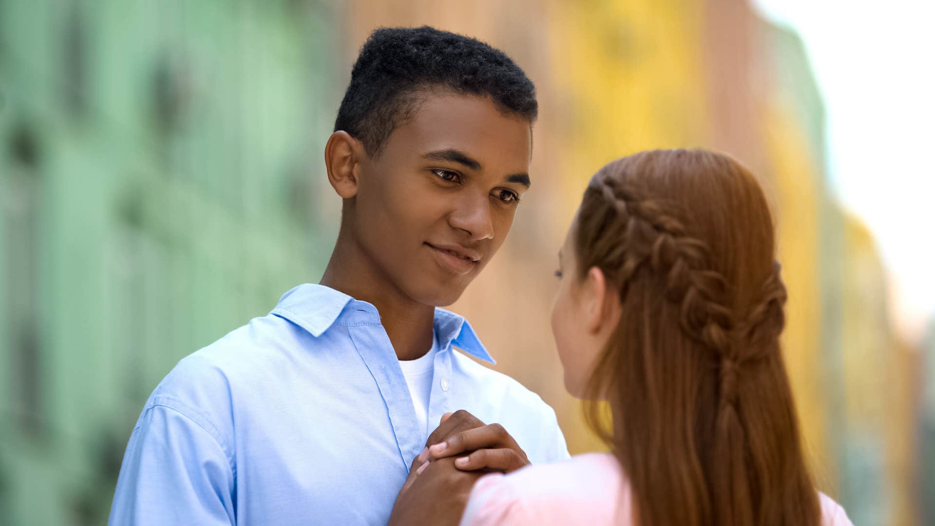things men do that make women feel truly special offering emotional safety 