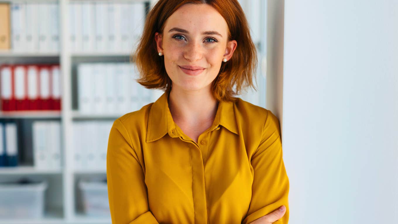 Signs Of A Highly Intelligent Employee That Seem Like They Would Backfire, But Never Do Signs Of A Highly Intelligent Employee That Seem Like They Would Backfire, But Never Do