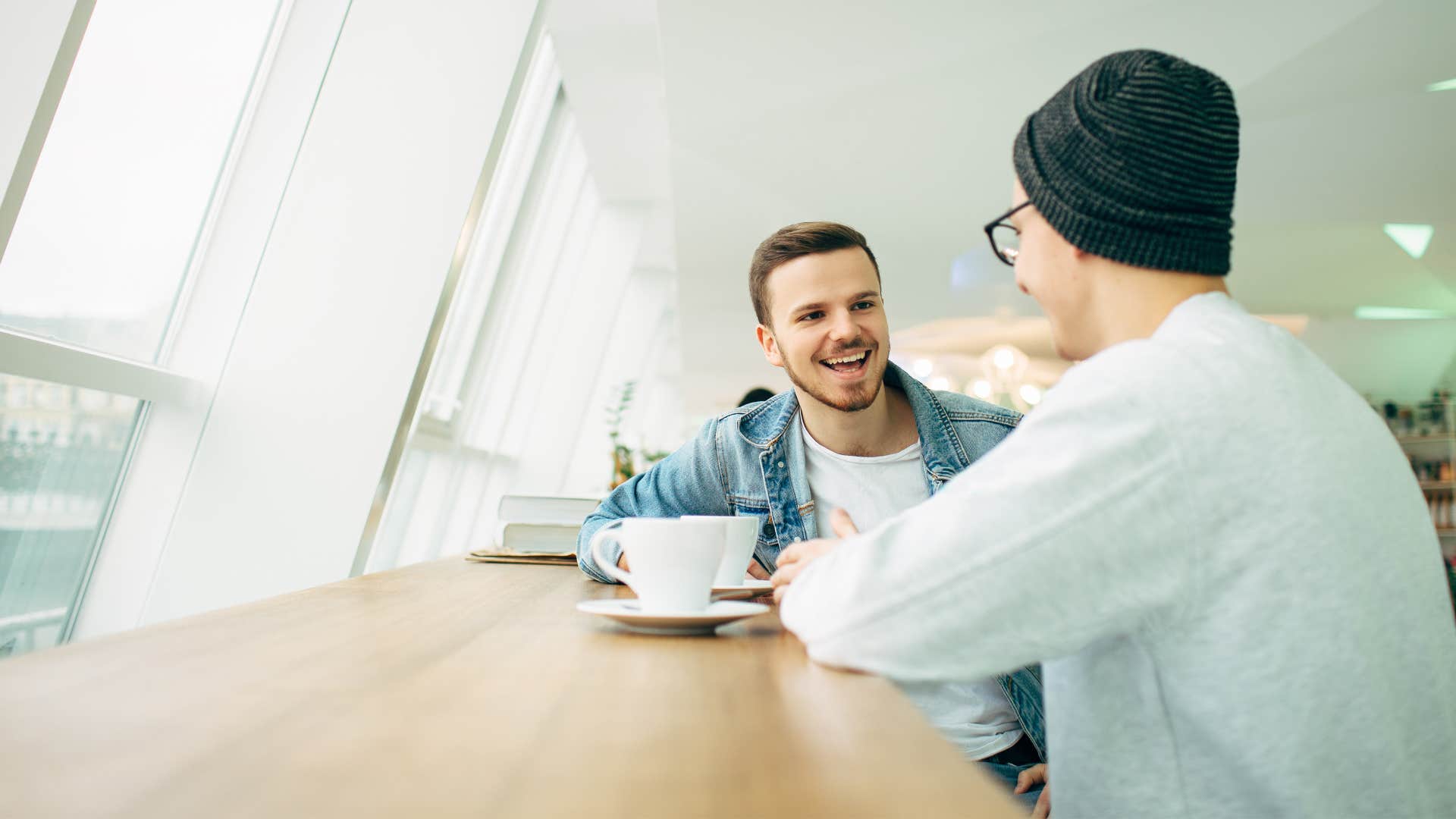 a smart man makes unexpected analogies that his friend notices