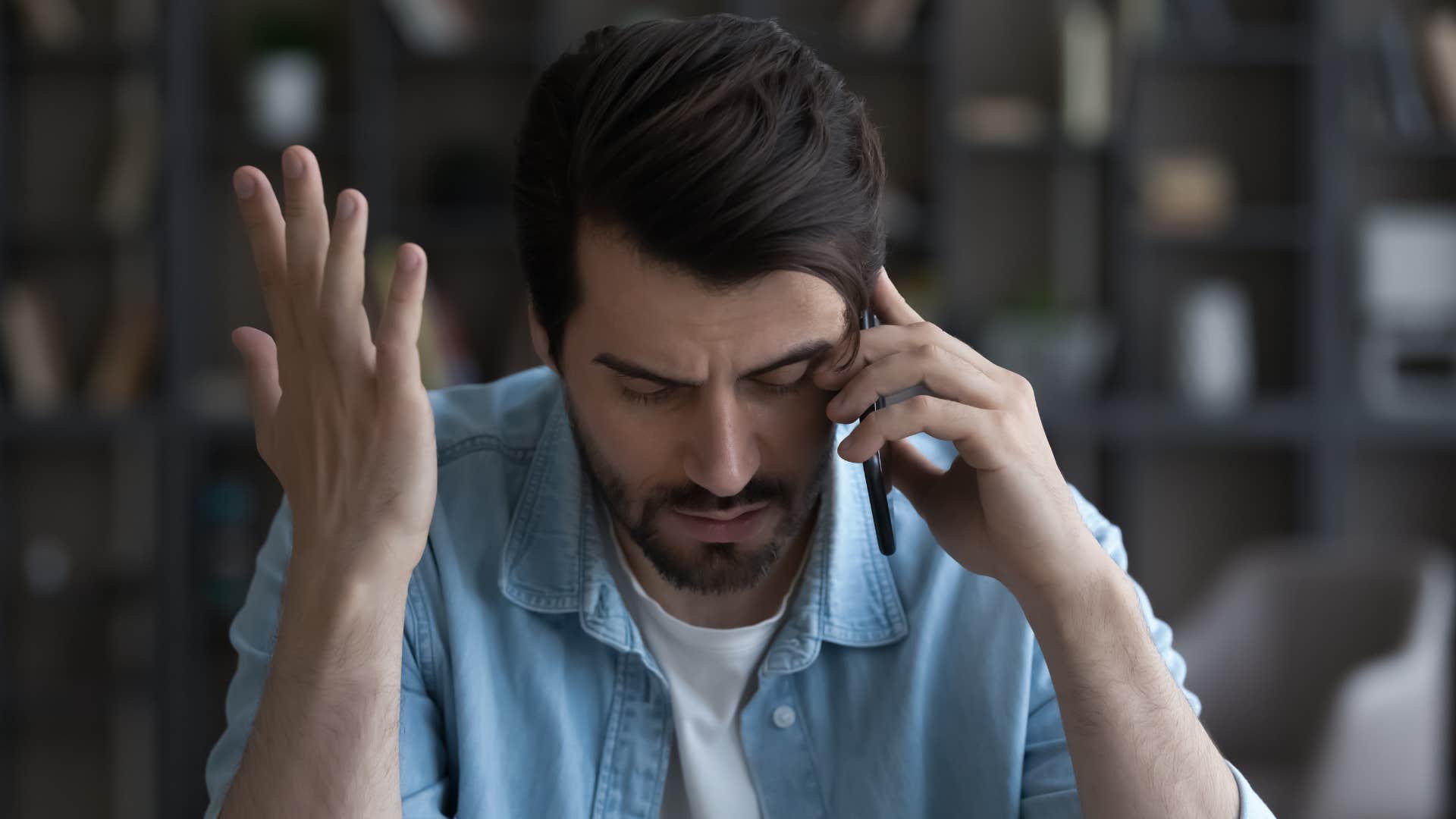 a smart man cannot articulate the right words in a conversation over the phone