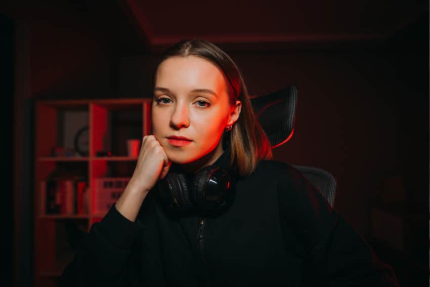 deeply decisive woman leaves her comfort zone