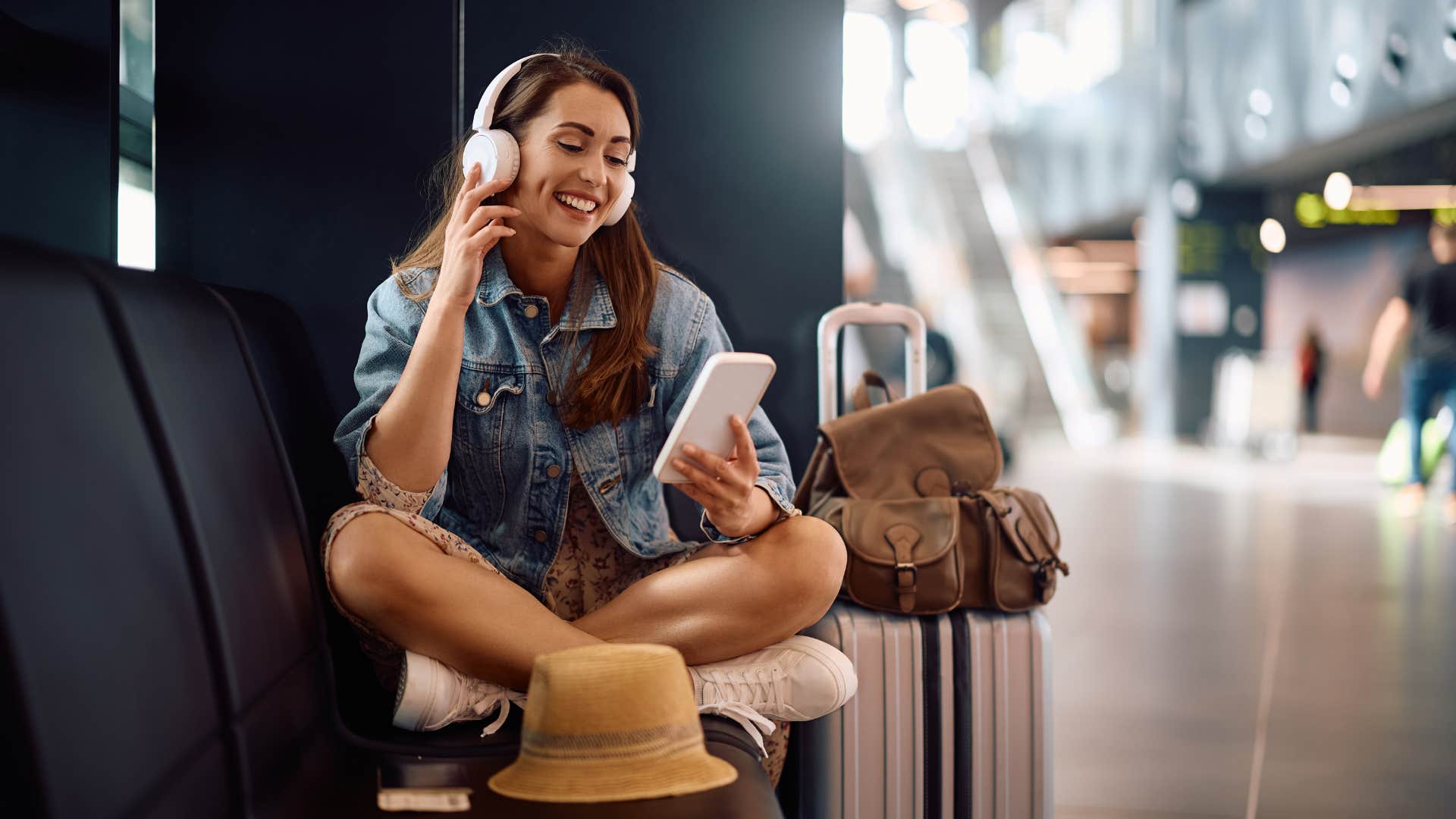 woman sitting in airport 