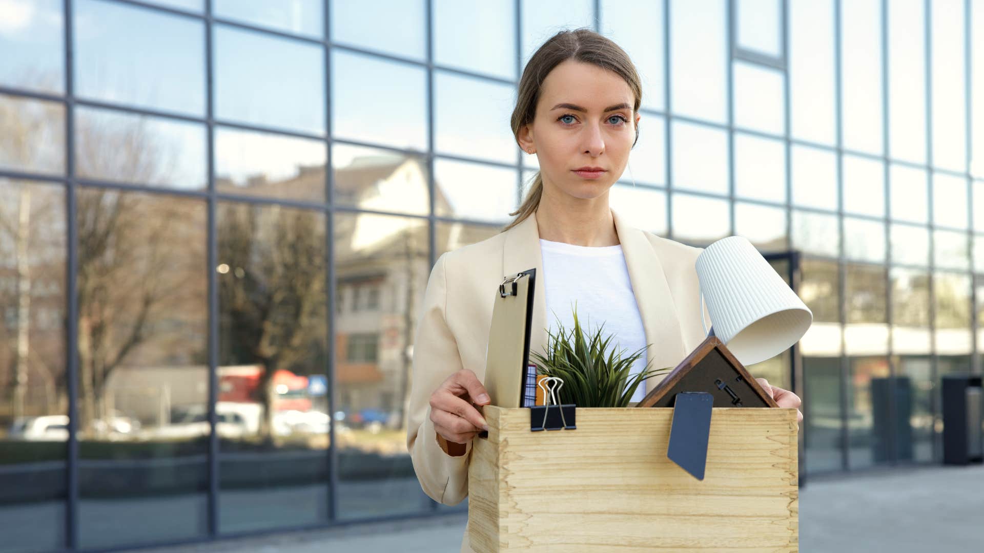 Intelligent person avoids shallow achievement 