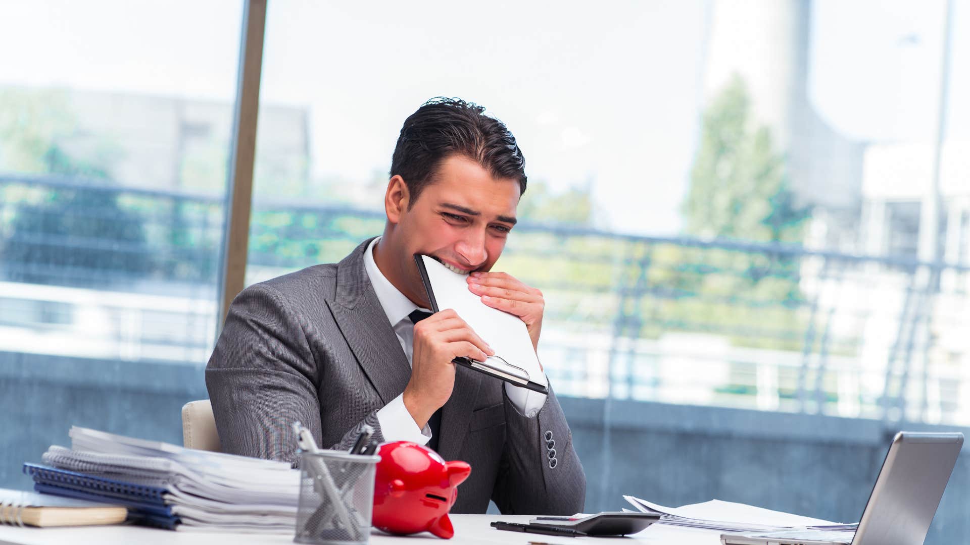 things that instantly make someone look low value, according to psychology lying about success 