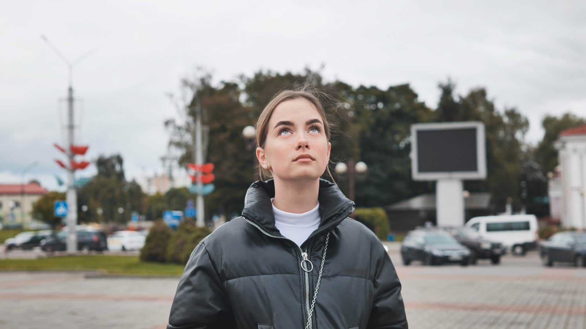 woman is annoyed and mad because her friends didn't introduce her properly