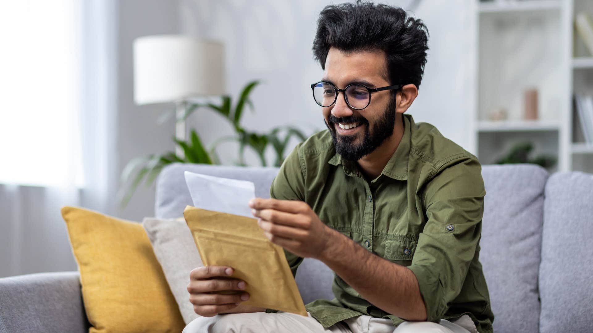 a man gets a letter back from the college he applied to without the help of his gen x parents