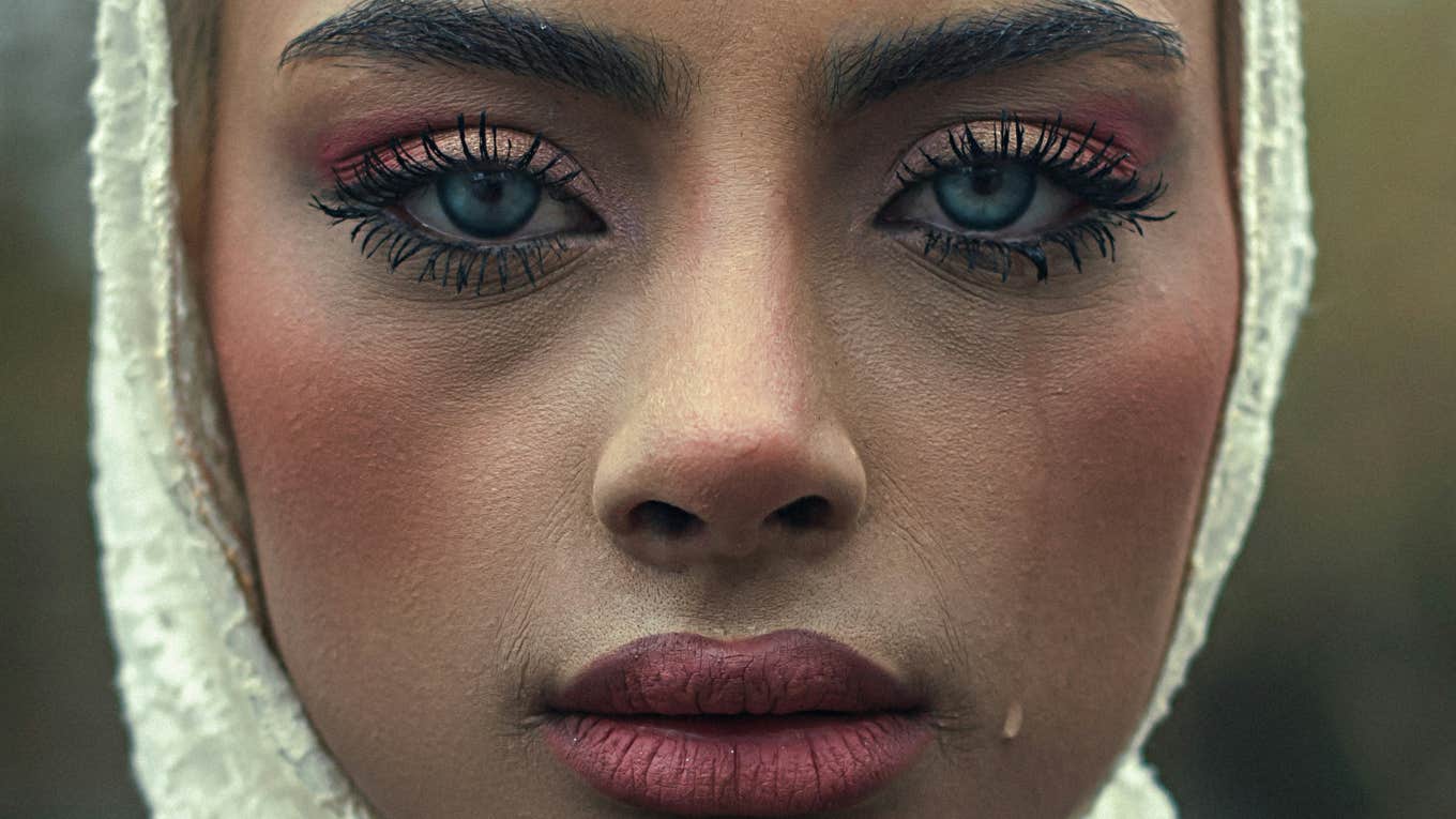 Things Deeply Unhappy Women Do On A Regular Basis Woman is unhappy.