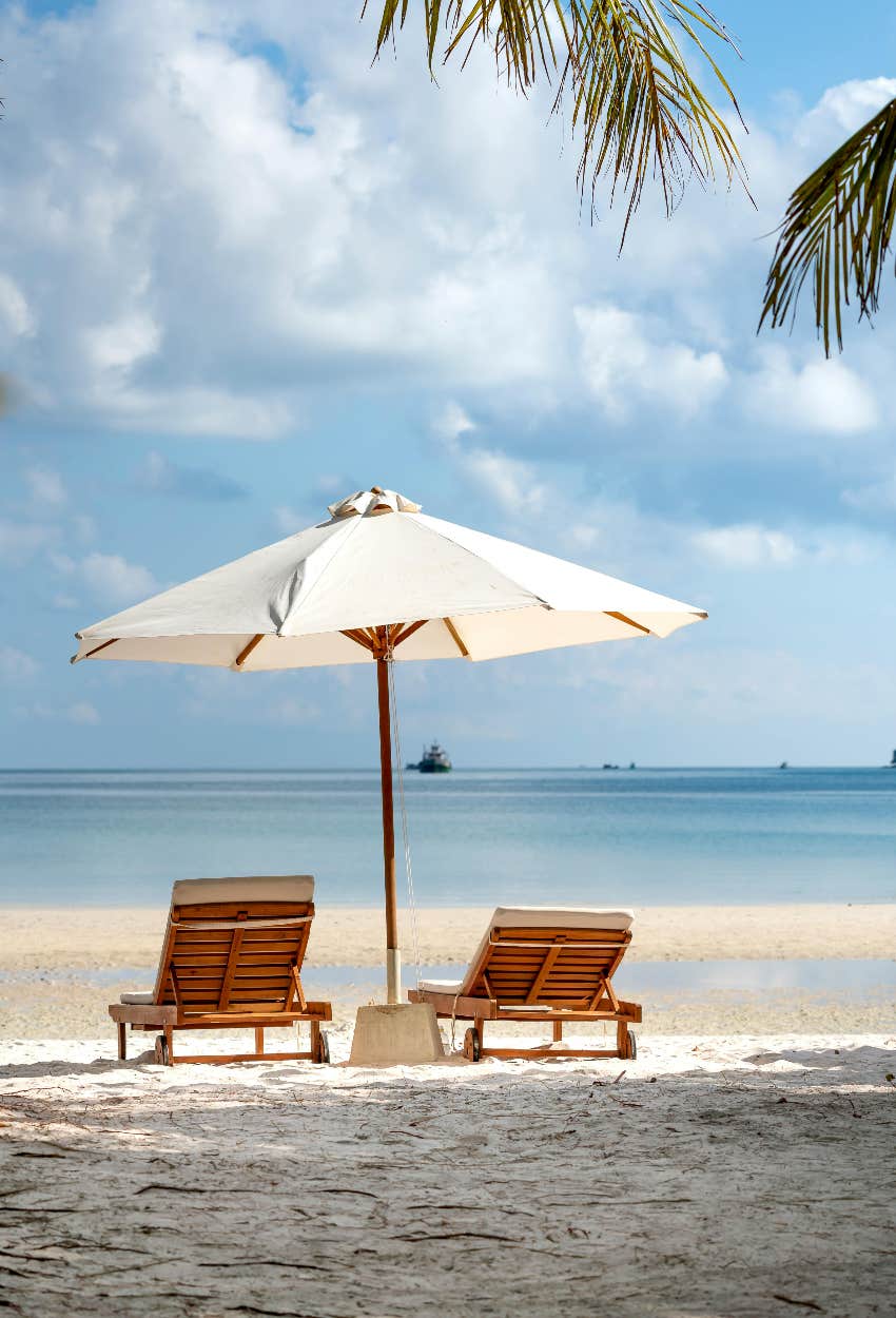visiting the beach when you're feeling down is as good as therapy