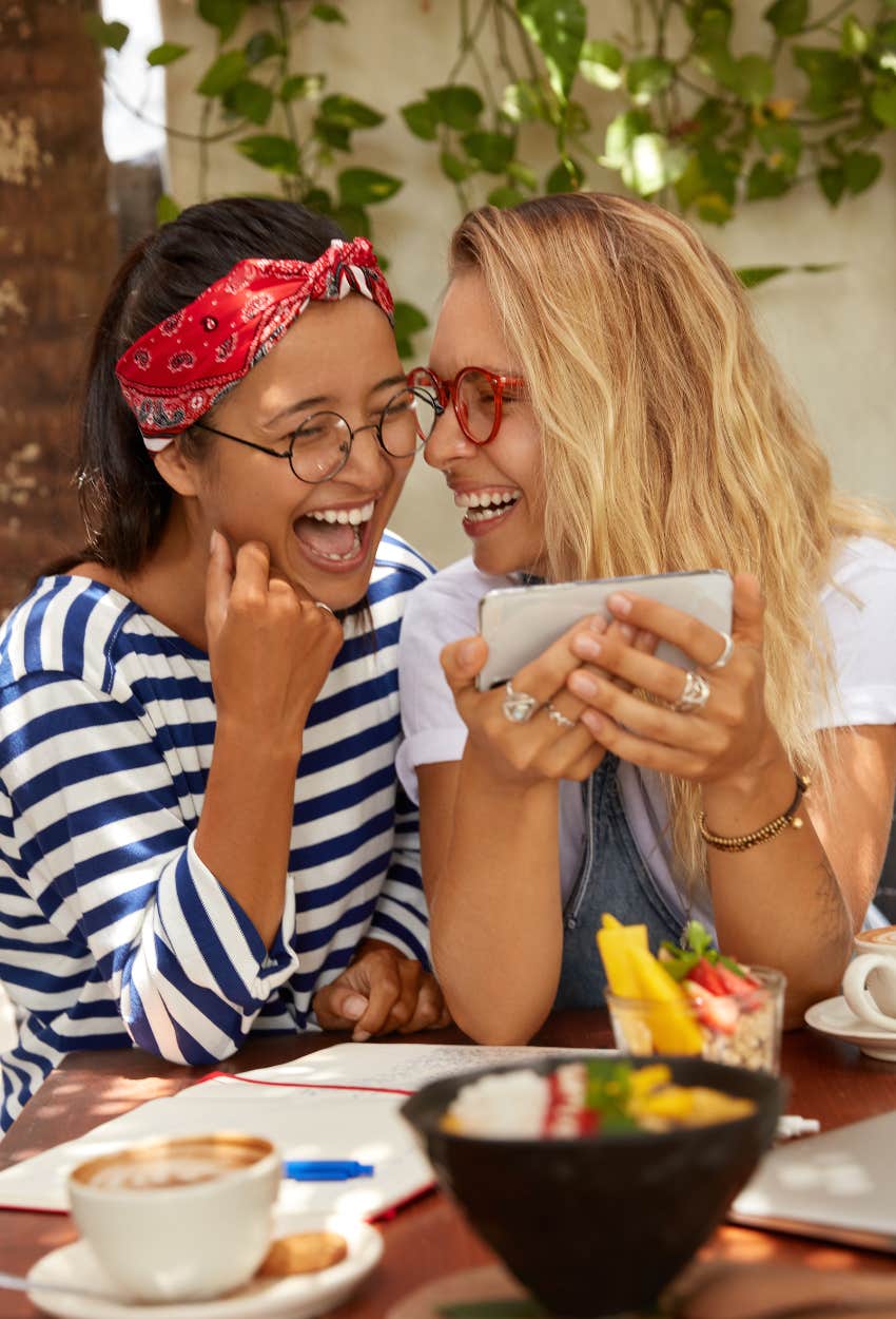 Friends who feel the way they should about each other according to psychology