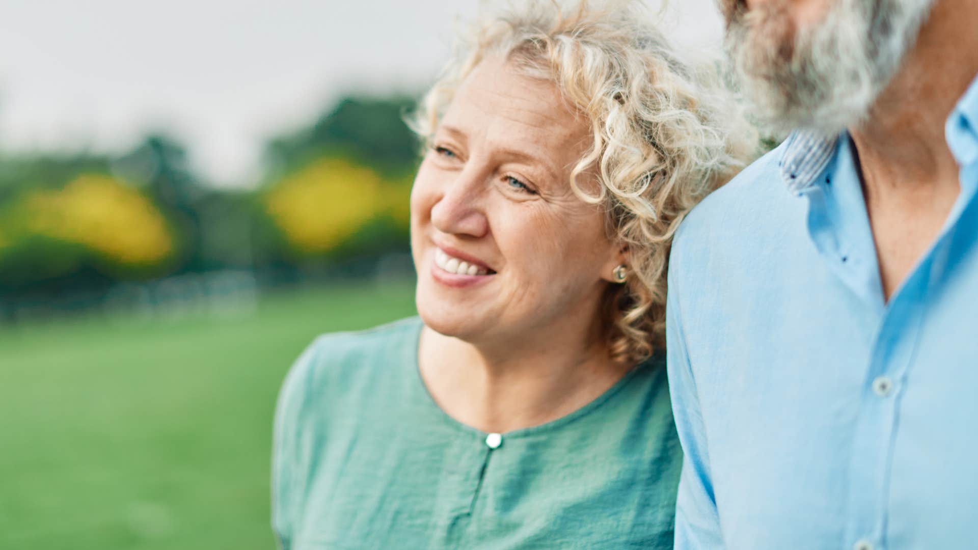 Woman who prefers emotional intimacy walking with her partner.