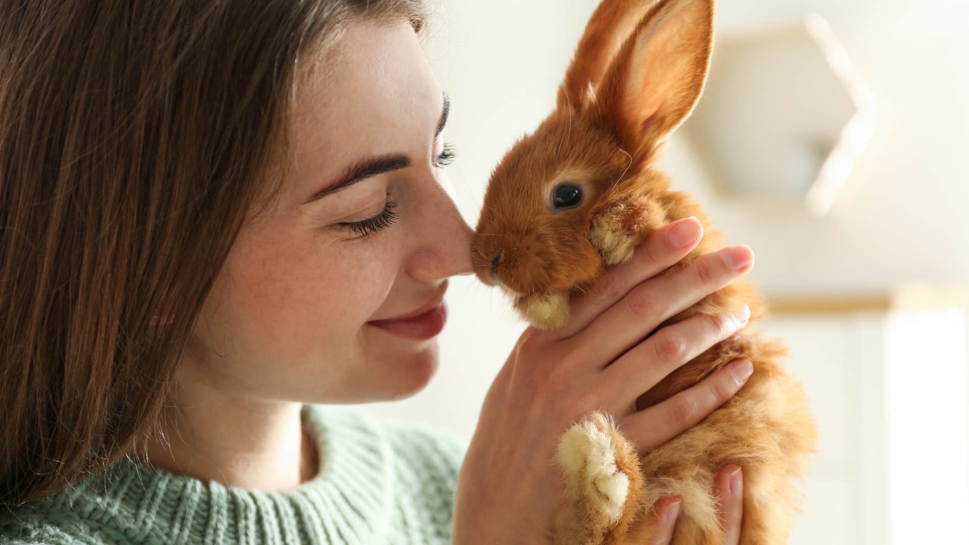 Woman prefers performing with pet
