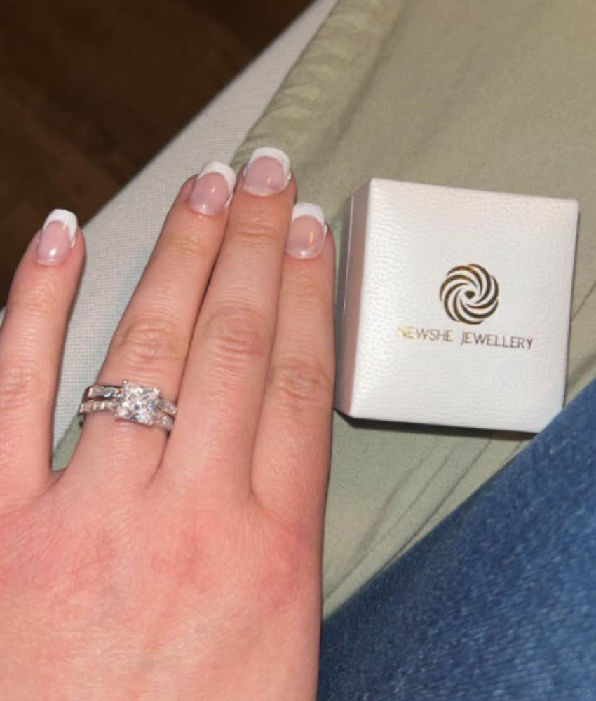 Bride-To-Be Sad After Getting Amazon Engagement Ring Reddit