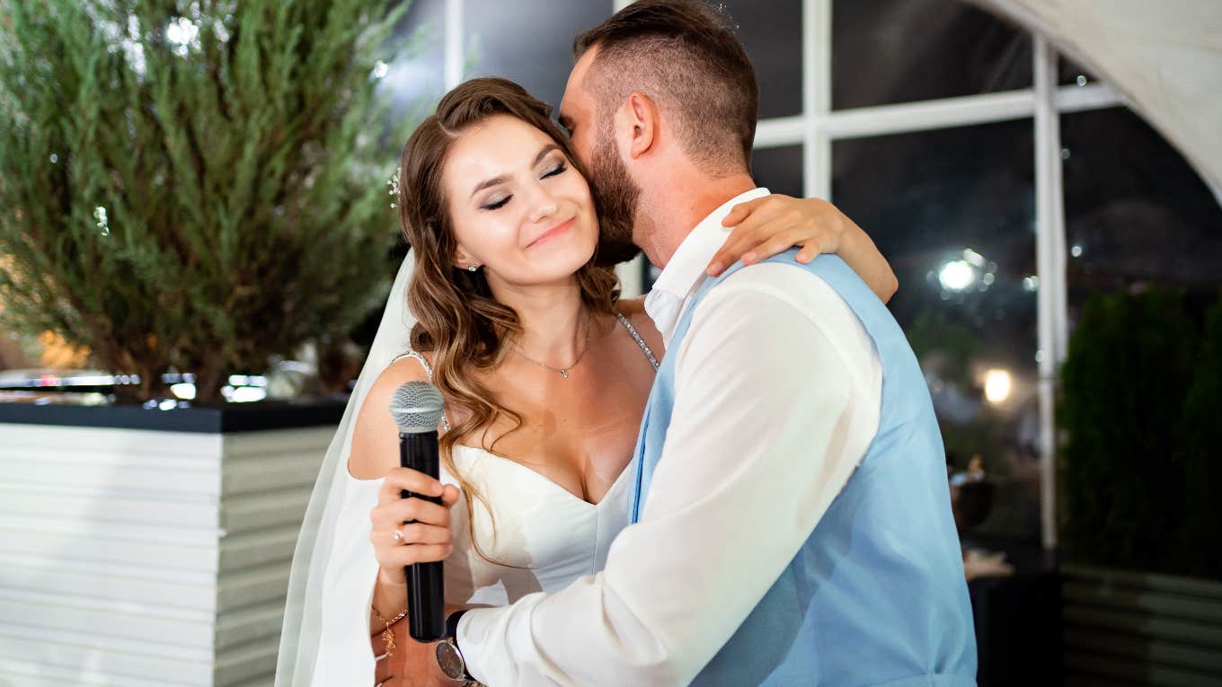 Bride Delivers Speech At Her Wedding To Turn It Into A LinkedIn Post bride giving a speech at her wedding
