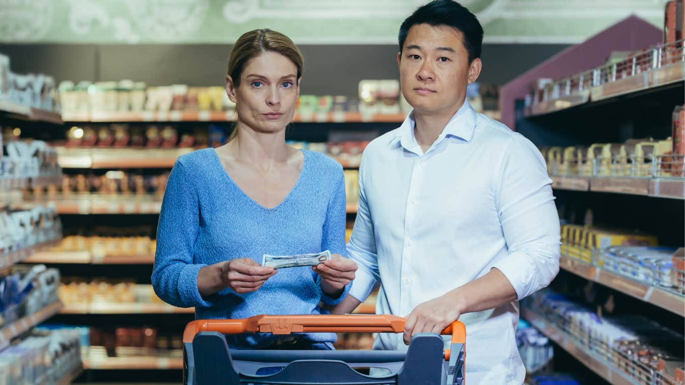 Couple With Only 72 Dollars To Buy Food Ask What Ingredients To Focus On Couple With Only 72 Dollars To Buy Food Ask What Ingredients To Focus On