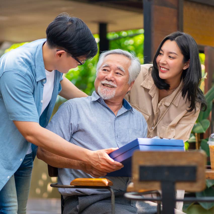 couple who click and are compatible on the role of extended family