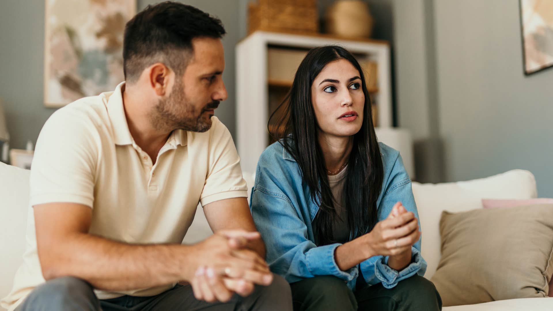 Woman who blames everyone else arguing with her partner.