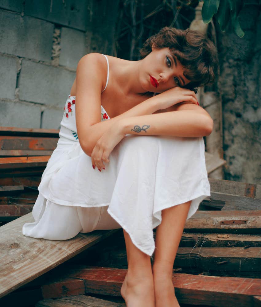 Easy-To-Ignore Behaviors That Mean Someone Is About To Break Your Heart Inconsistent Intentions