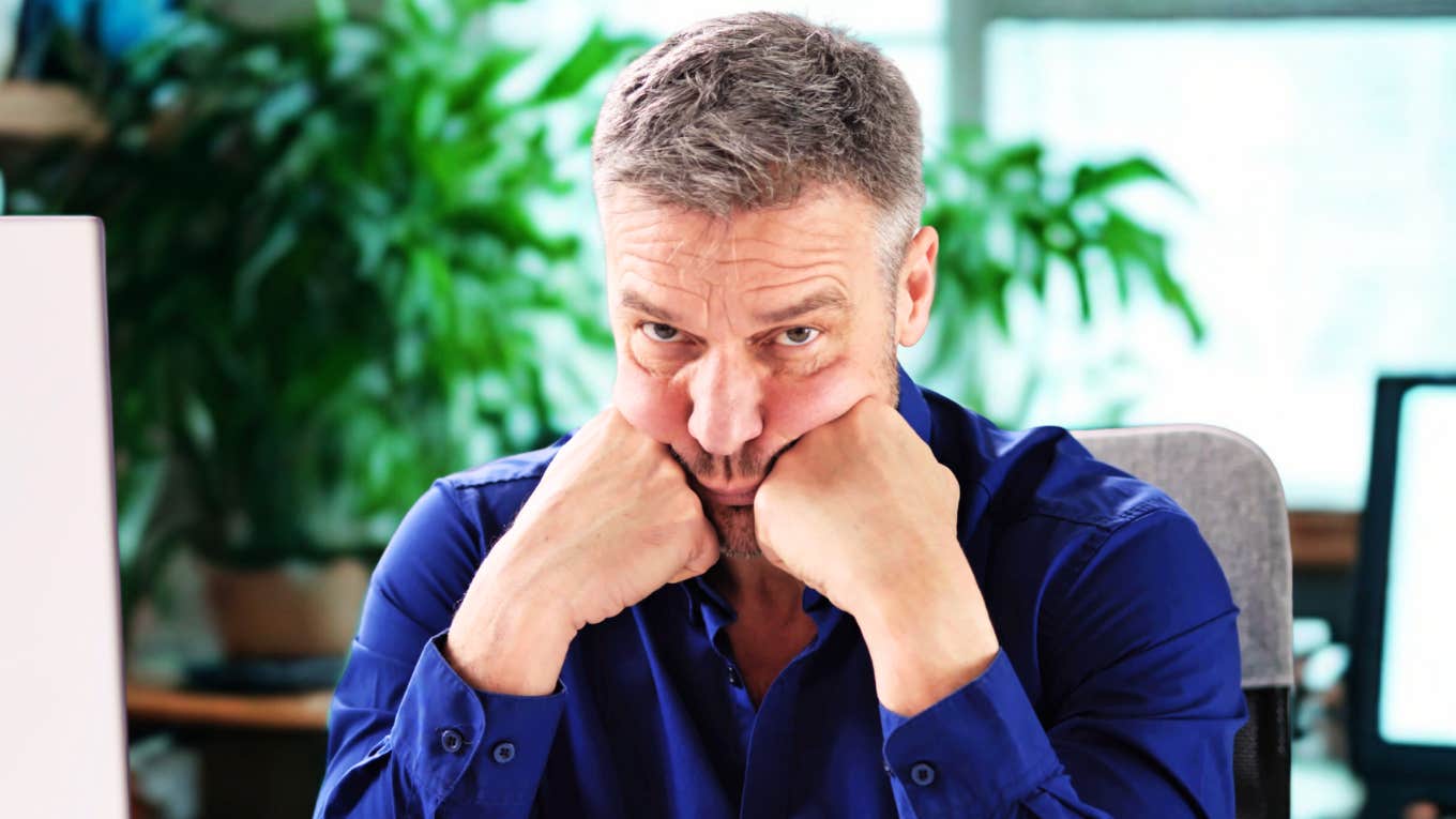 Things Exhausted People Always Do At Work (Without Realizing How Burned Out They Are) Exhausted person at work.