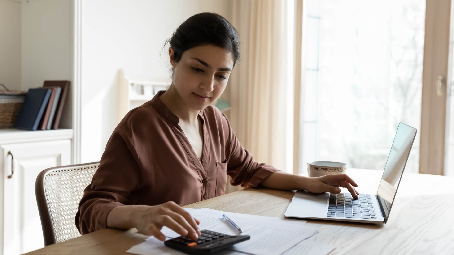 woman who knows her financial numbers by heart