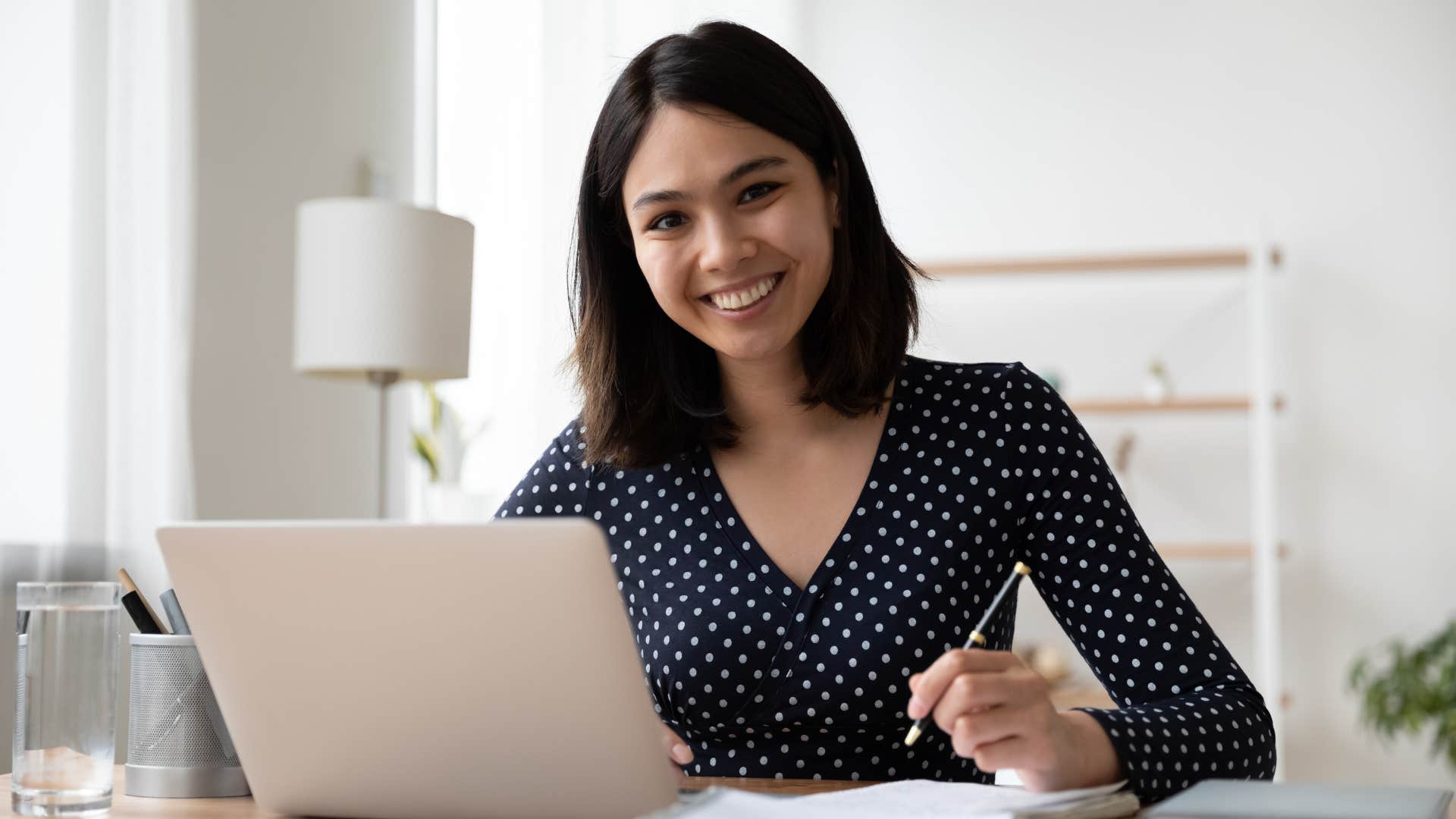 woman who is trying to bring in extra money