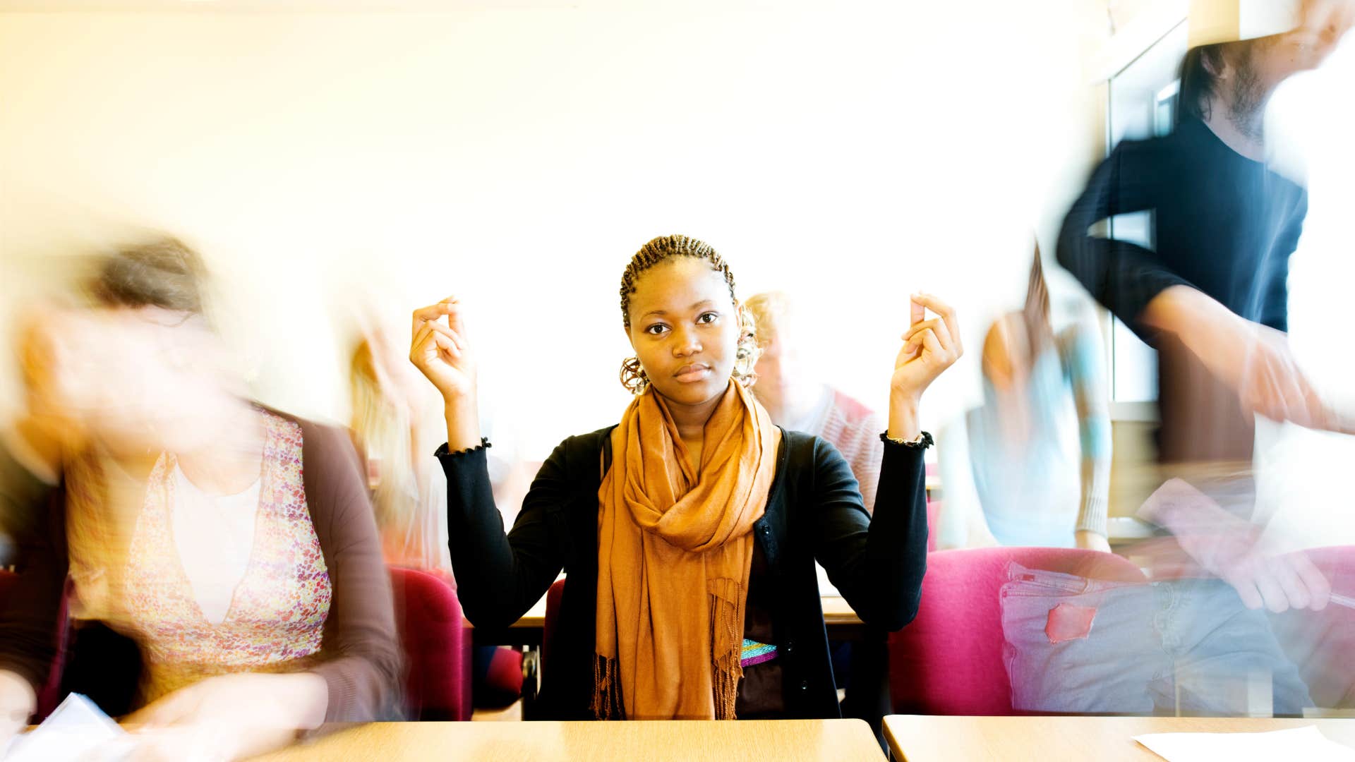 habits that instantly signal someone’s been through more than they let on not freaking out when everyone else is panicking