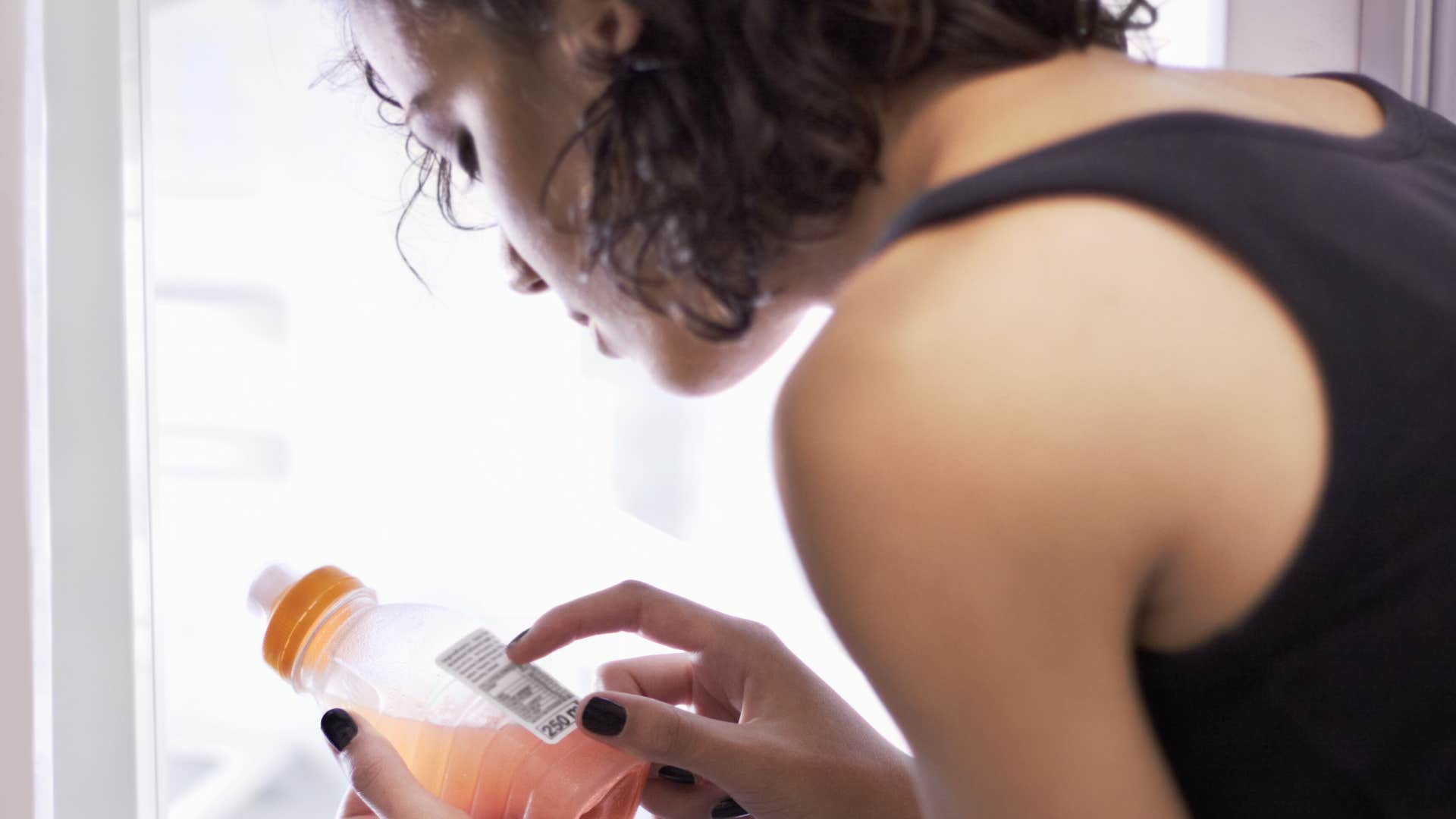 habits that instantly signal someone’s been through more than they let on strange eating habits