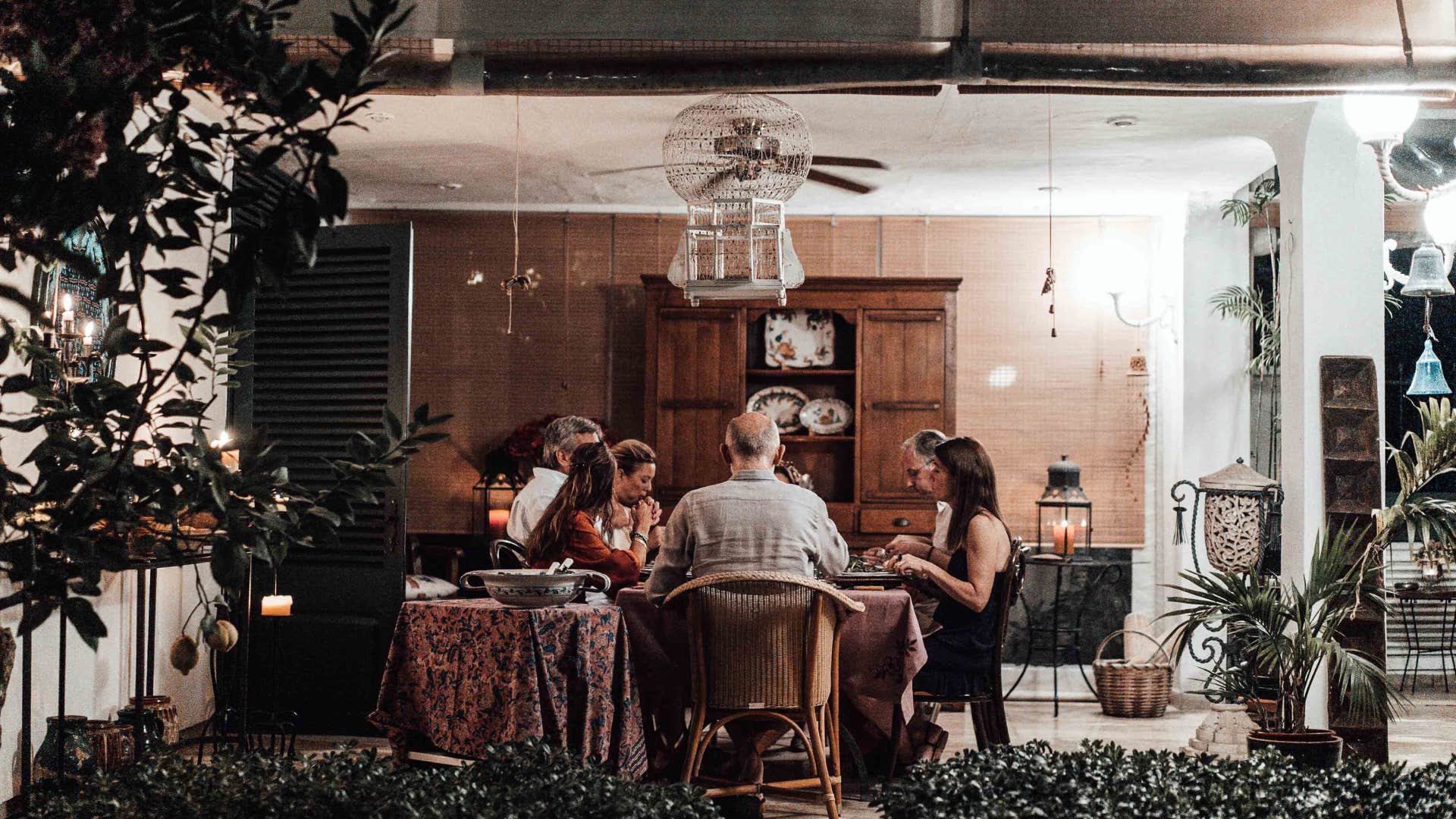 small talk habits normal in upper-class homes make middle-class people uncomfortable