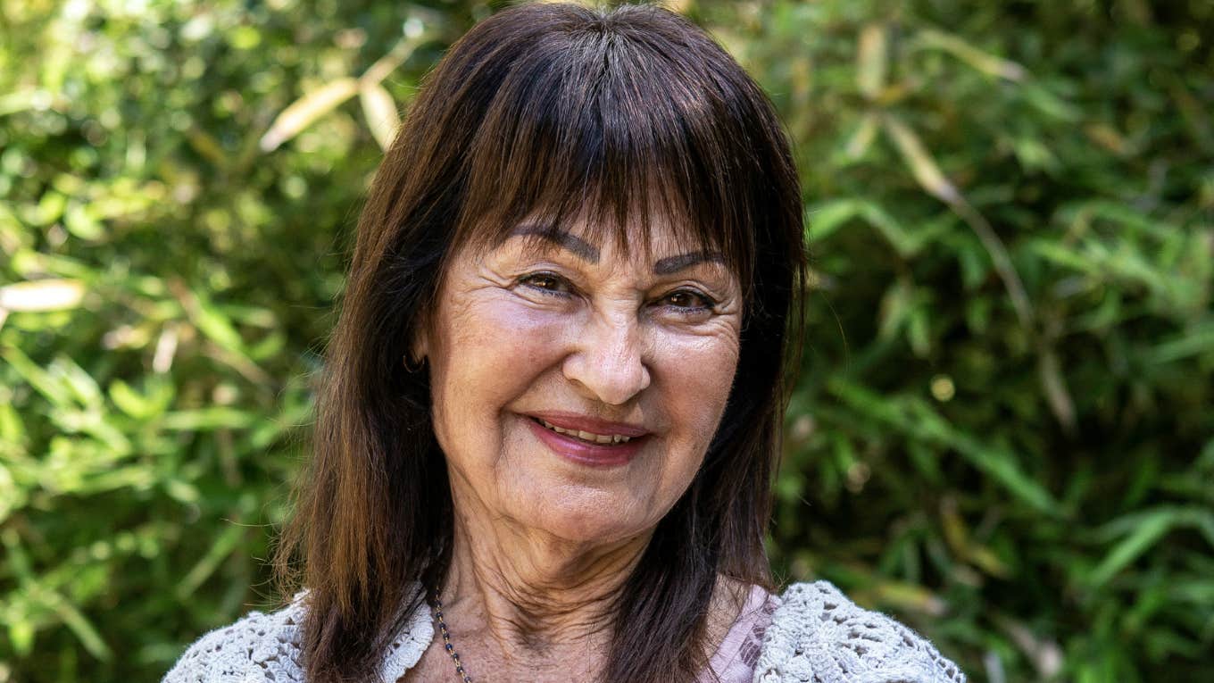 Little Habits Of People Who Truly Thrive In Their Retirement Years Woman thrives in retirement years.