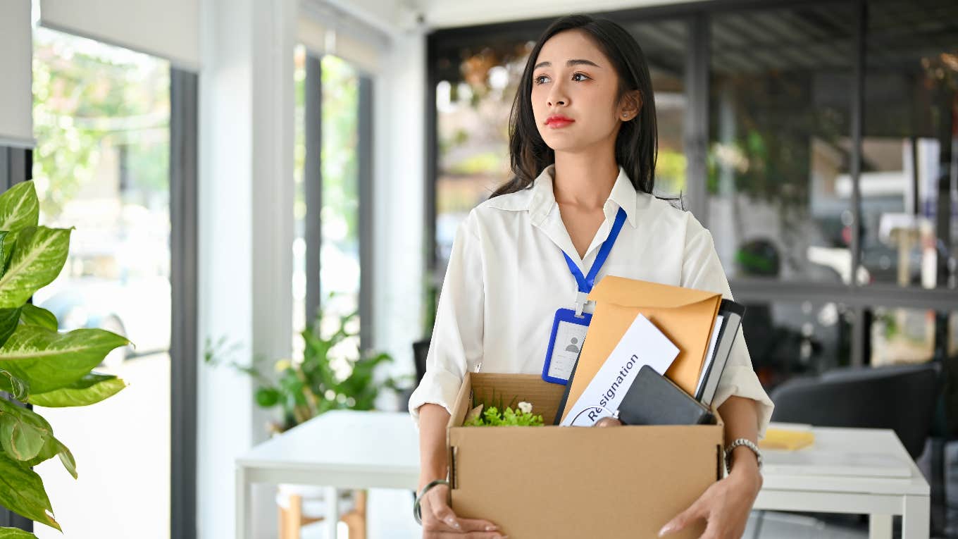 how know when quit job love according researchers woman quitting job she loves