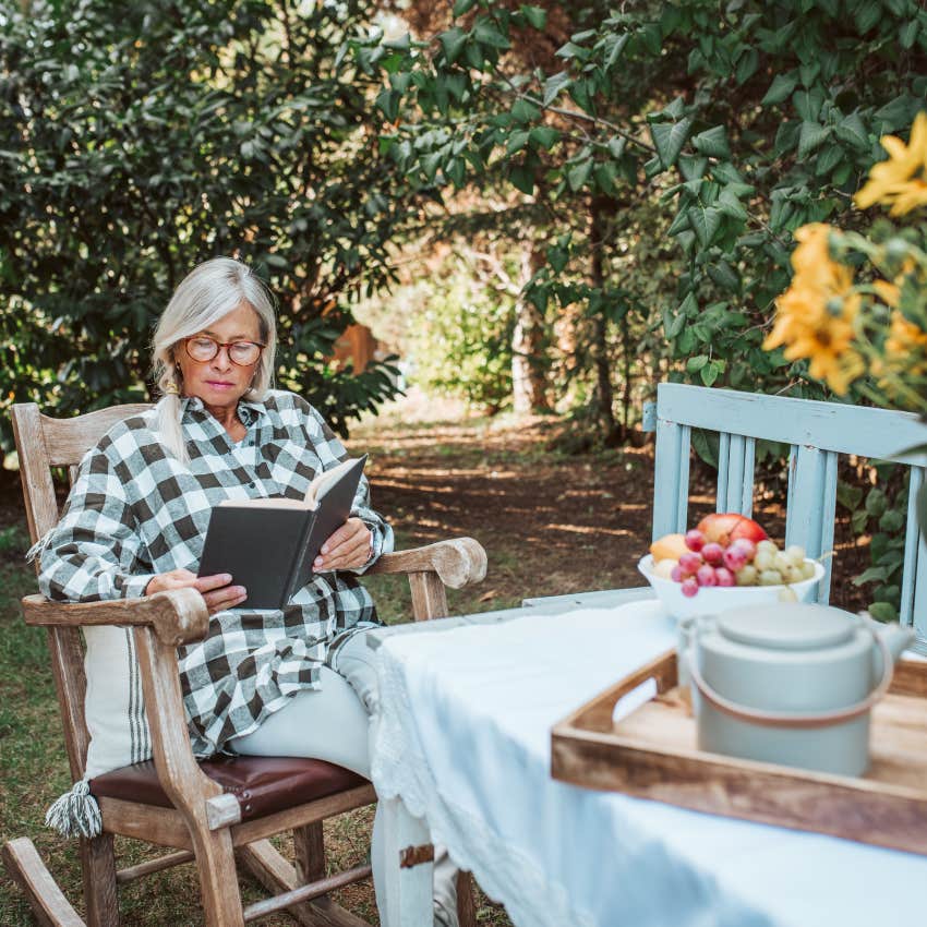 woman who has aged better than most by reading