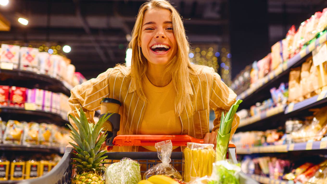 Little Things Frugal People Do At The Grocery Store That Save A Surprising Amount Of Money