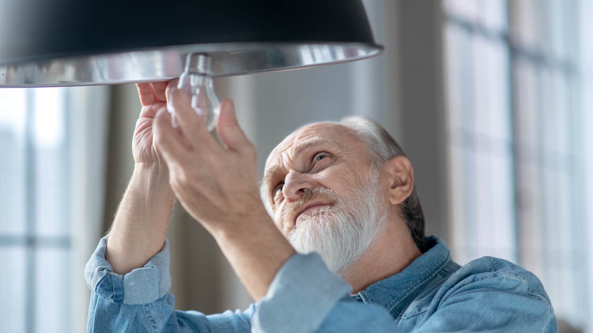 little things frugal people have in their homes that wealthy people pay way too much for energy-efficient lighting