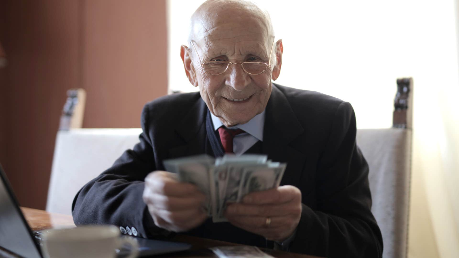 these are little things that instantly reveal someone grew up with money they don’t flinch at fees or surcharges