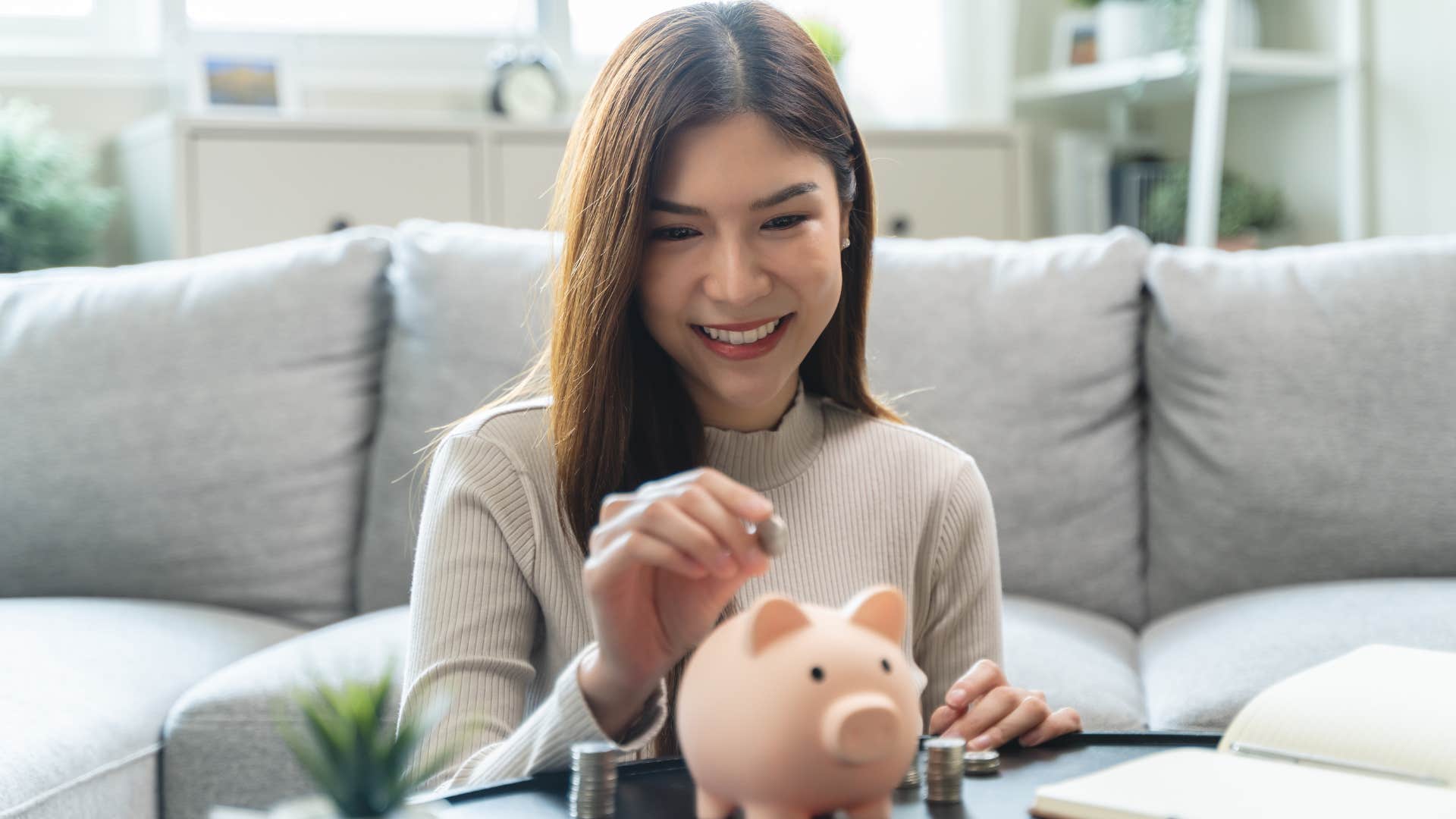 woman who avoids investing because she thinks she doesn't make enough