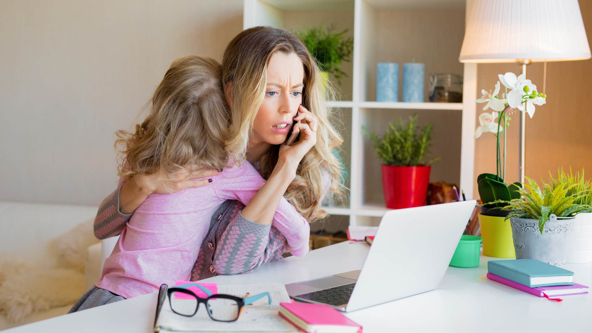 parenting habits that make people quietly judge a mom behind her back letting her kids interrupt adult conversations