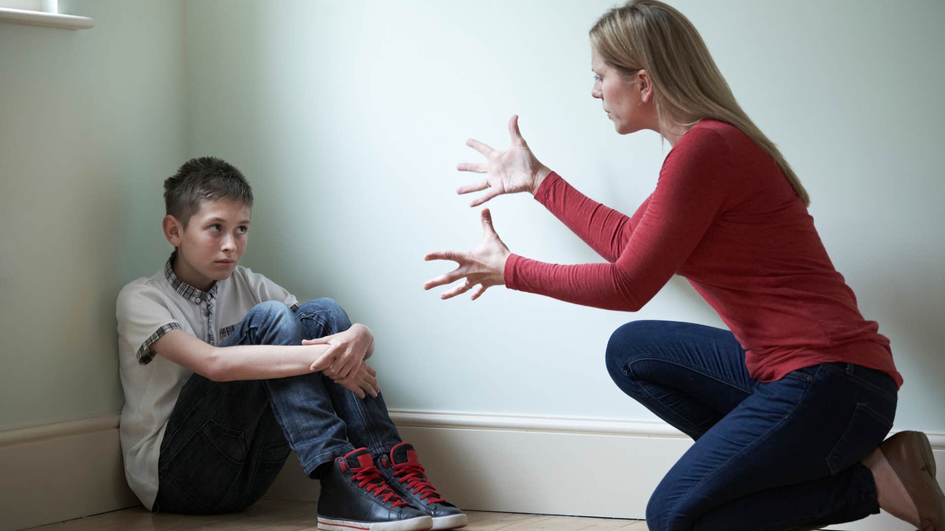 parents who aren't close to their adult kids usually made these small mistakes being too tough on them