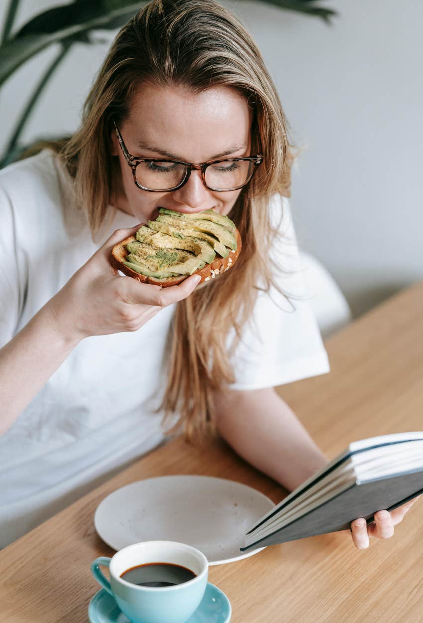 people skip breakfast traits withdraw social interaction