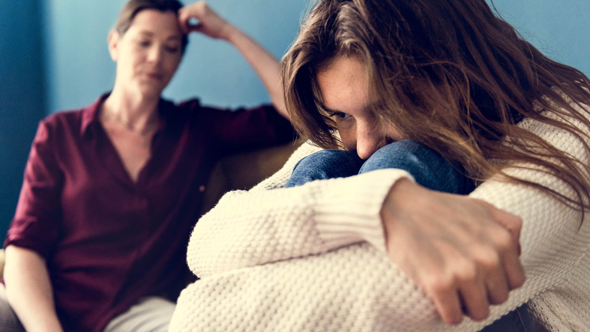 woman who grew up with difficult mom triggered by other peoples mothers