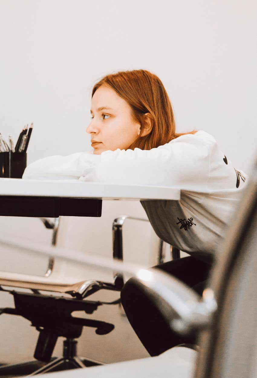 woman with a weak moral compass not playing to win now